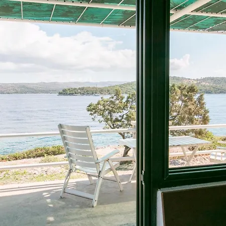 بيت للعطل Seafront House Solta *
